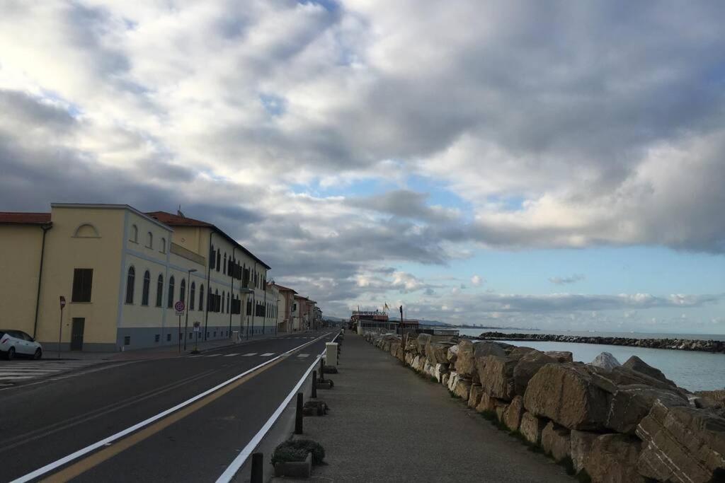Bilocale Sul Mare Διαμέρισμα Marina Di Pisa Εξωτερικό φωτογραφία